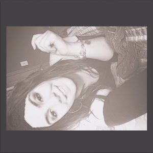 Meet your Posher, Daniela